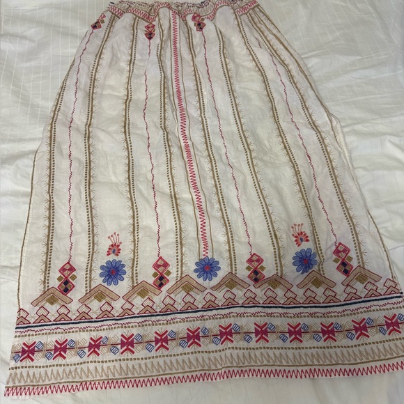 Johnny Was Dresses & Skirts - Johnny Was Cream Embroidered Boho Maxi Skirt with Blue & Red Accents